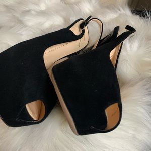 Brand new Giuseppe slingback pump size 39.